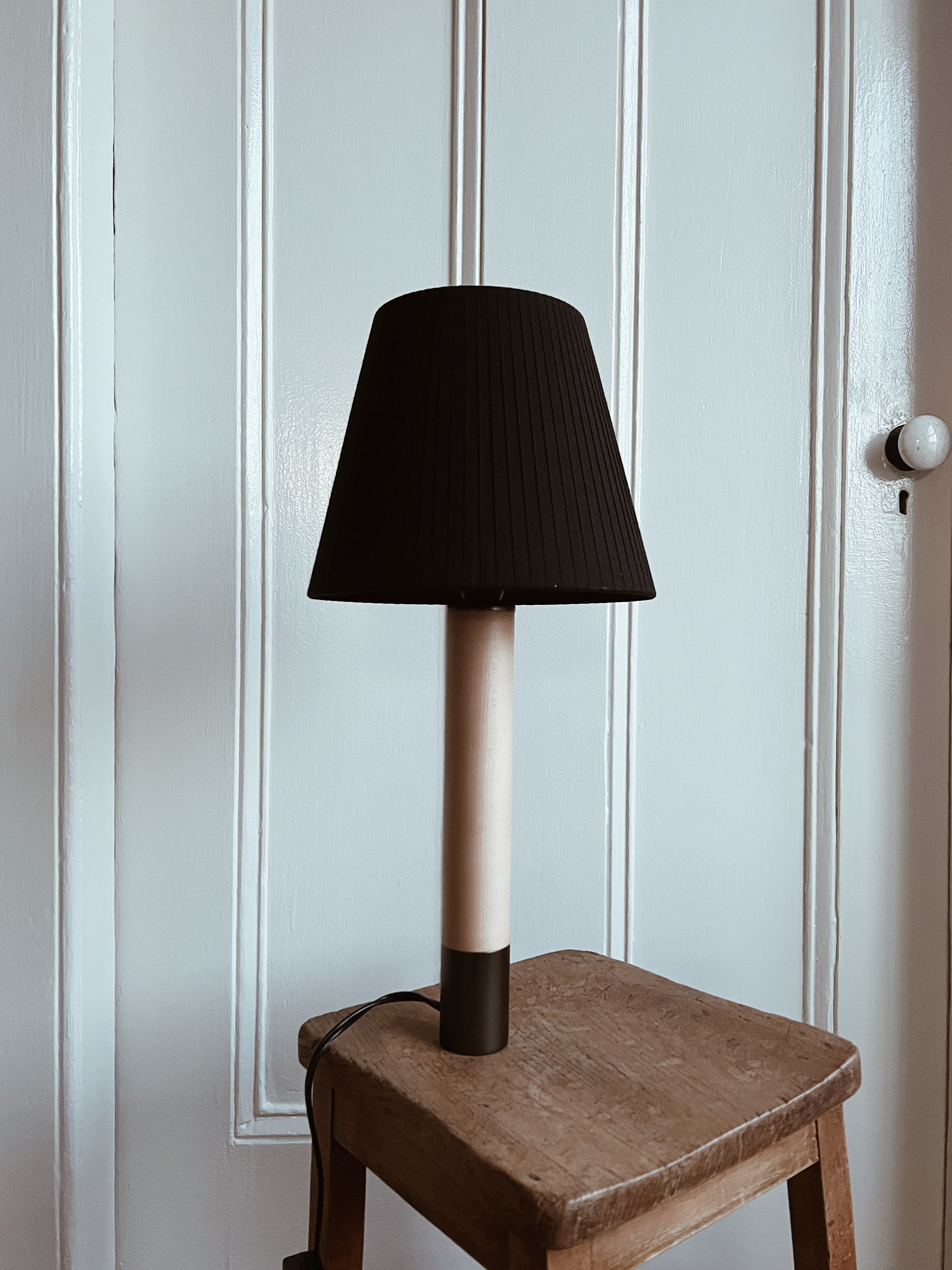 Basica M1 Lamp with Black Shade