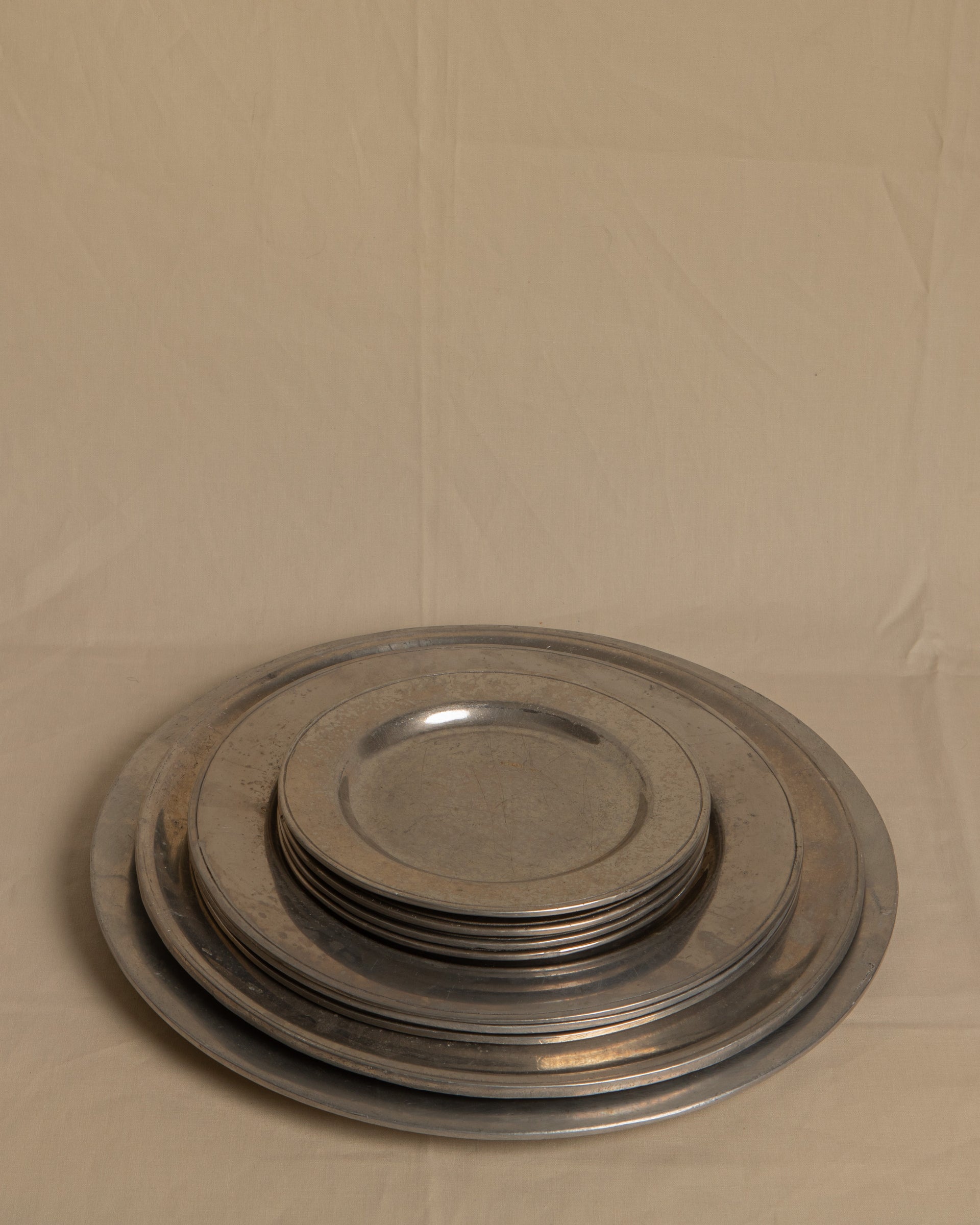 Wilton Columbia Pewter Plate, Medium Small No. 1